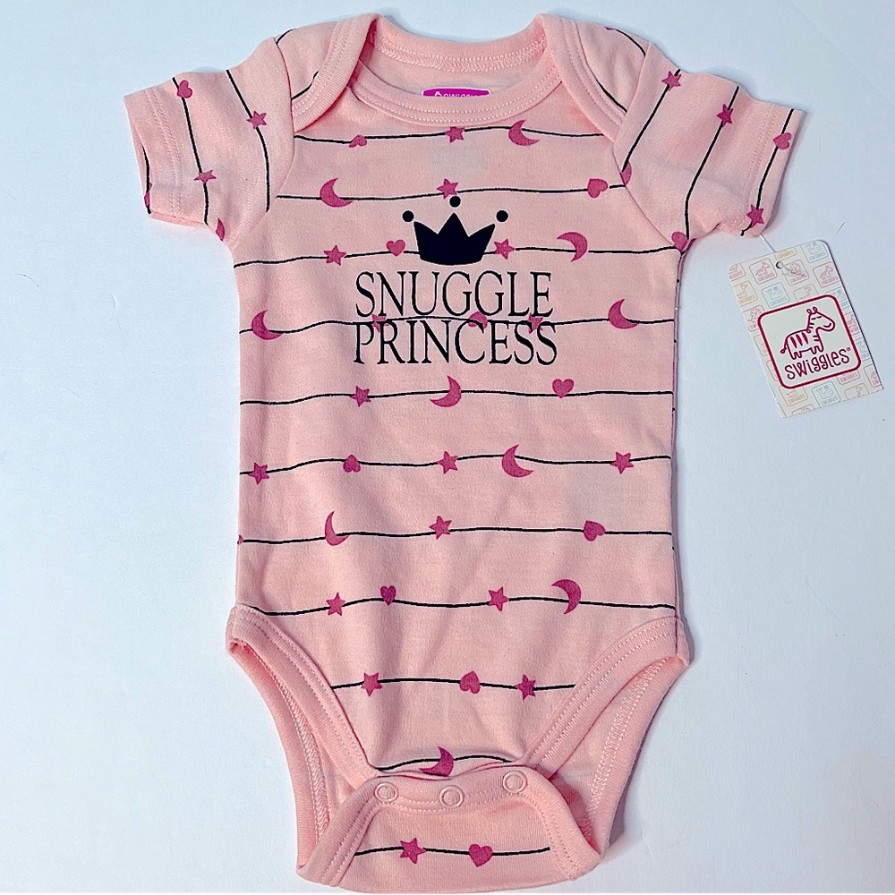 Swiggles Baby Girl Pink Snuggle Princess One Piece with Snaps Size 3 - 6 M NEW!